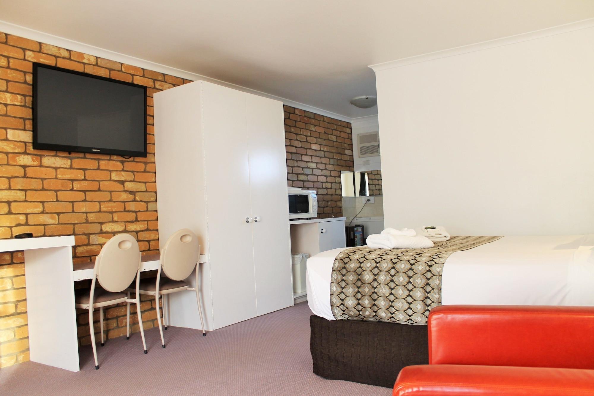 Gateway Motor Inn วอร์นามบูล ภายนอก รูปภาพ